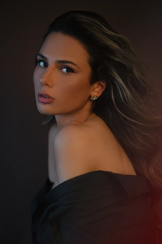 Ceyla A. - Gallery image Ceyla A. - Gallery image