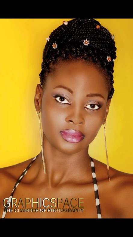 Rauna K. - NRW - Gallery image Rauna K. - NRW - Gallery image