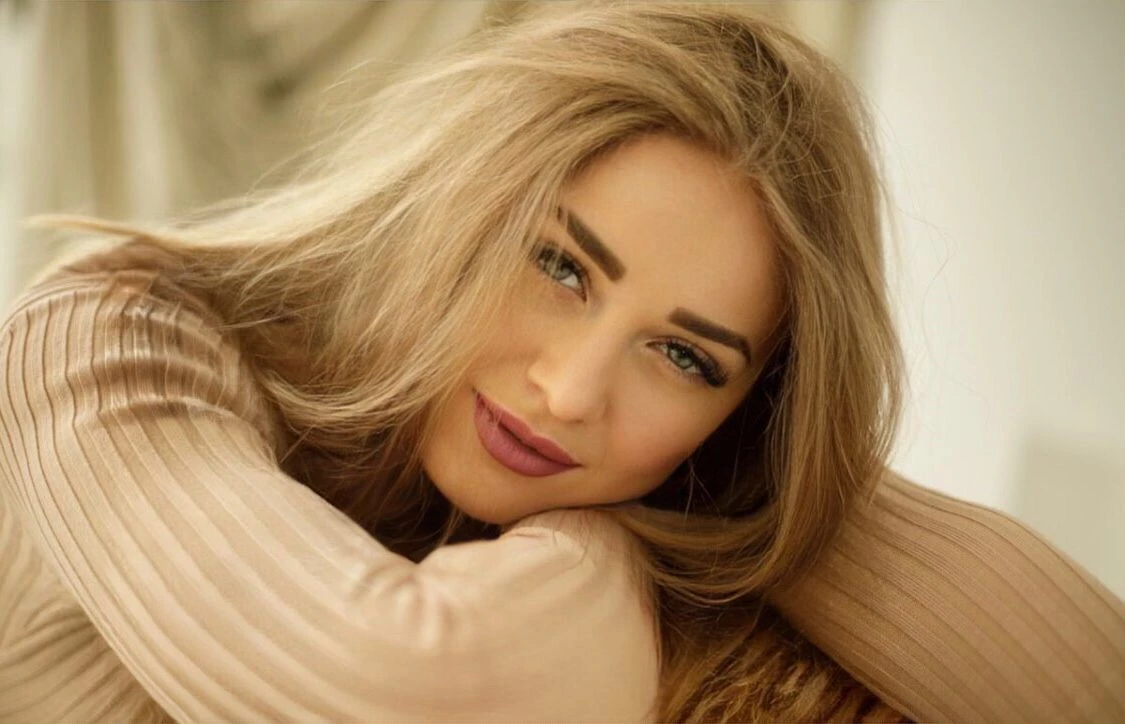 Alina K. - Gallery image Alina K. - Gallery image