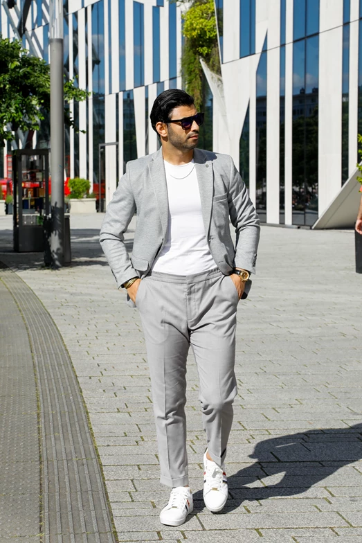 Farzad C. - Gallery image Farzad C. - Gallery image