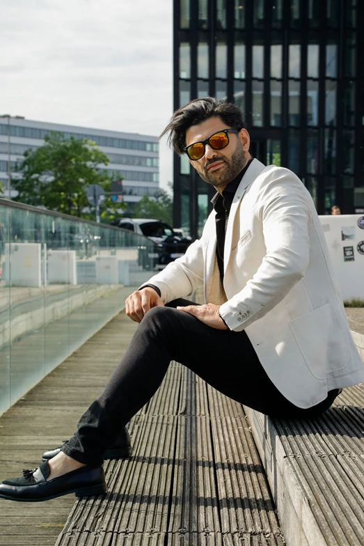 Farzad C. - Gallery image Farzad C. - Gallery image