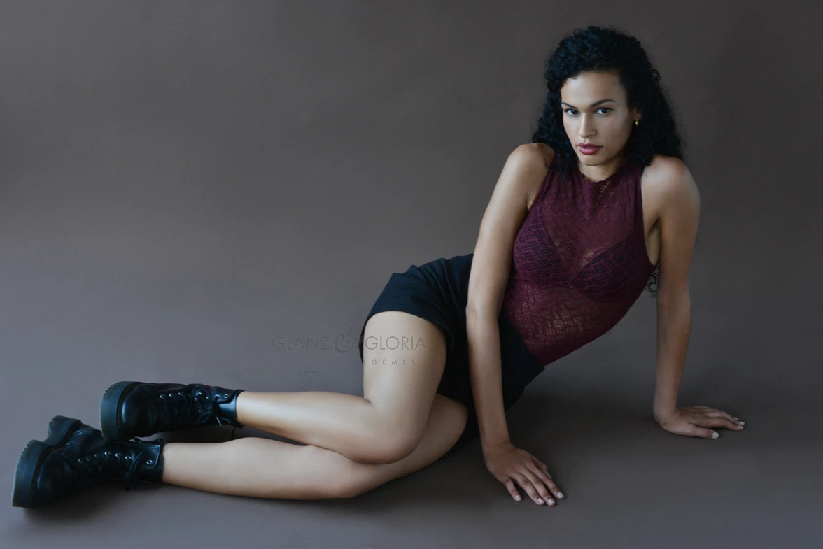 Catharina P. - Gallery image Catharina P. - Gallery image