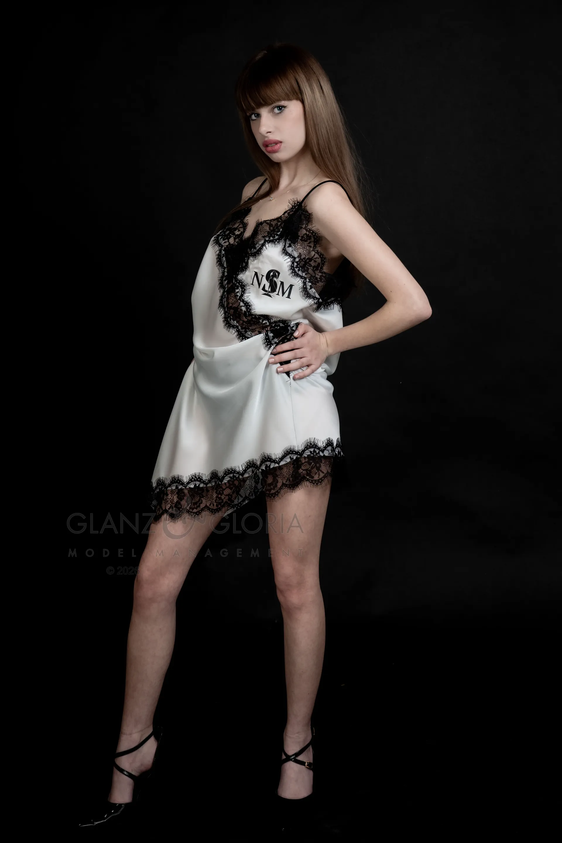 Sara S. - Gallery image Sara S. - Gallery image