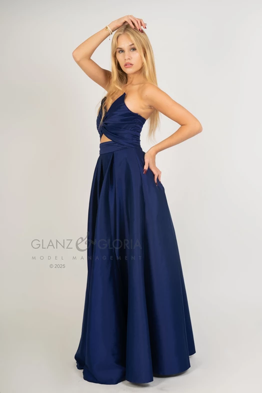 Lea K. - Gallery image Lea K. - Gallery image