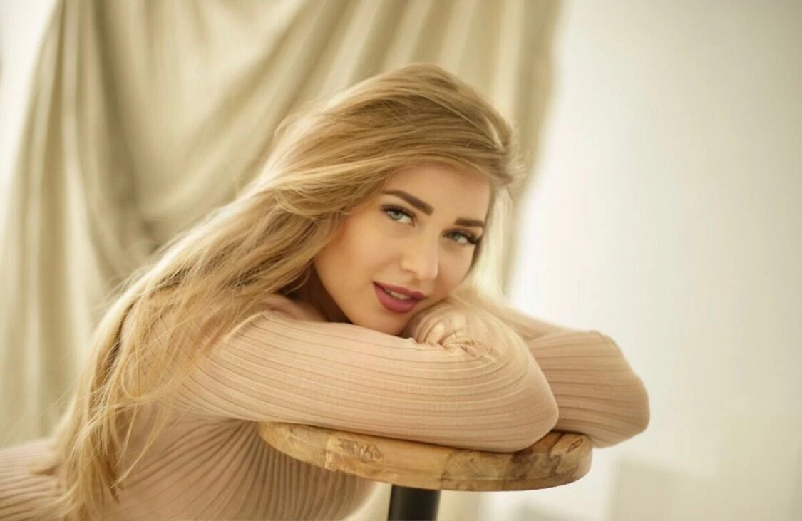 Alina K. - Gallery image Alina K. - Gallery image