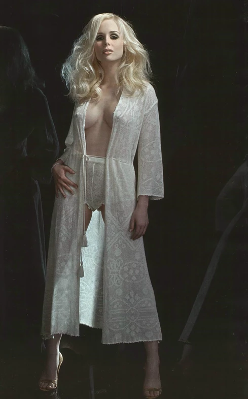 Ariane S. - Gallery image Ariane S. - Gallery image