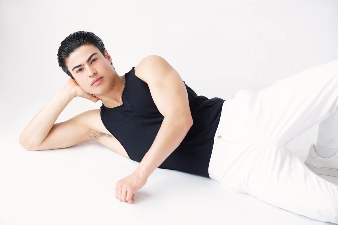 Adrian S. - Gallery image Adrian S. - Gallery image