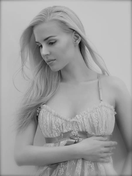 Ariane S. - Gallery image Ariane S. - Gallery image