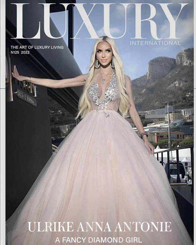 Ulrike Anna F. - Gallery image Ulrike Anna F. - Gallery image