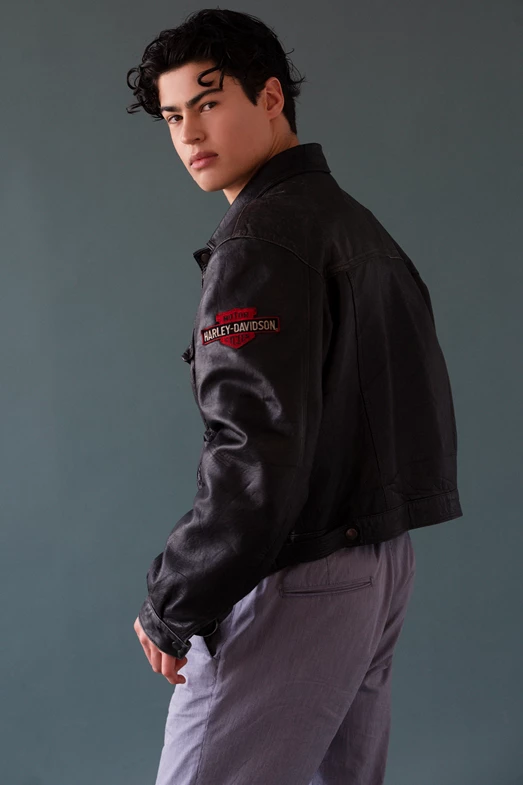 Adrian S. - Gallery image Adrian S. - Gallery image