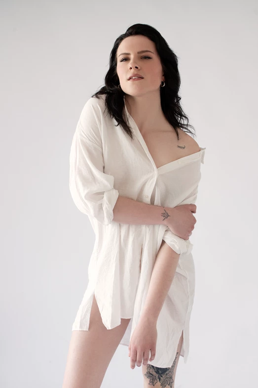 Lena T. - Gallery image Lena T. - Gallery image