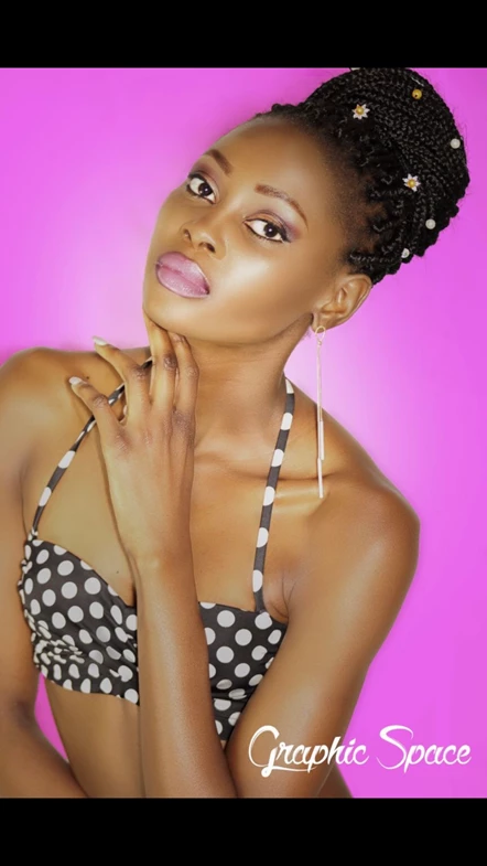 Rauna K. - NRW - Gallery image Rauna K. - NRW - Gallery image