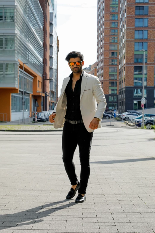 Farzad C. - Gallery image Farzad C. - Gallery image