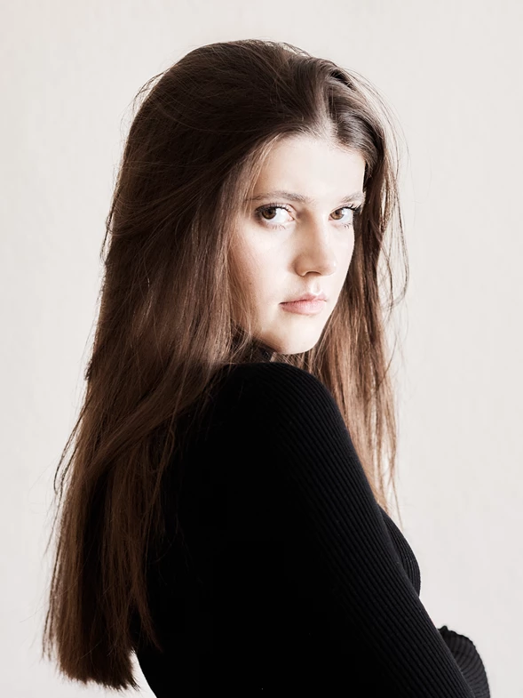 Paula V. - Gallery image Paula V. - Gallery image