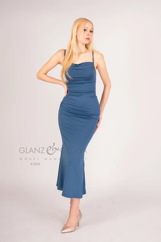 Lilian P. - Gallery image Lilian P. - Gallery image