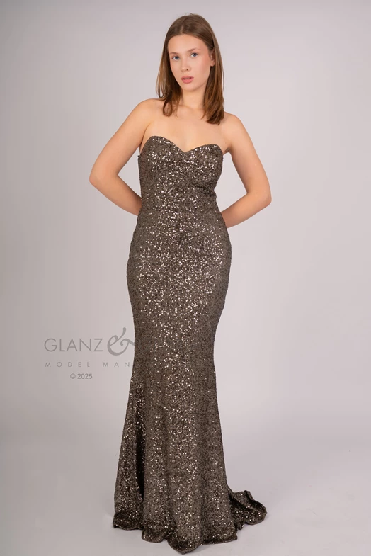 Arina M. - Düsseldorf - Gallery image Arina M. - Düsseldorf - Gallery image