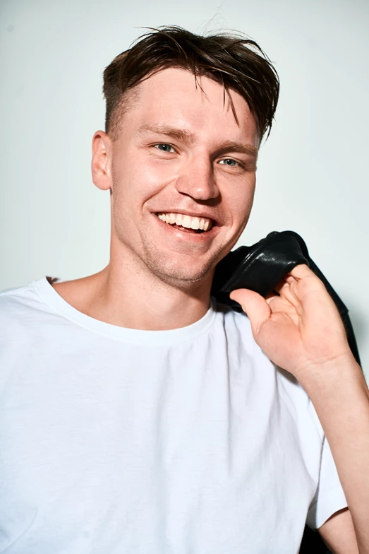 Philip L. - Gallery image Philip L. - Gallery image