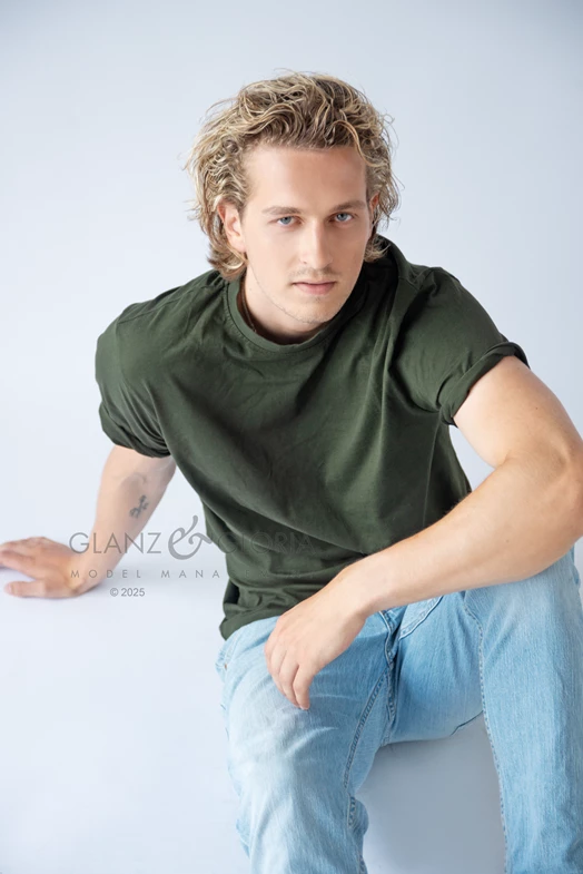 Daniel S. - Gallery image Daniel S. - Gallery image